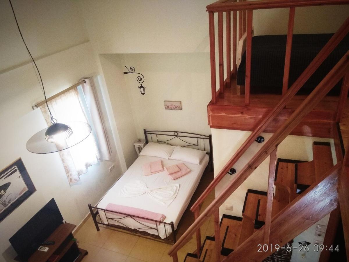 Deili Studio Loft Kalamata Esterno foto